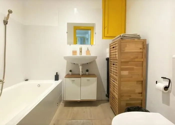 Quiet And Classic With Cismigiu Park View *